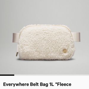 Lululemon Sherpa Belt Bag